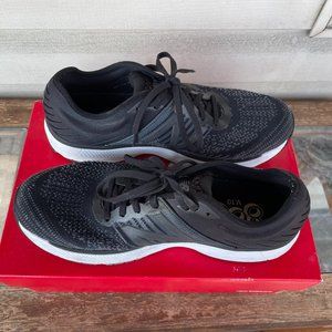 New Balance 860v10 (Black w Grey) - Size 10
